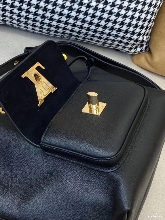 WIS LOUIS LOCKME VUITTON BUCKET 0719